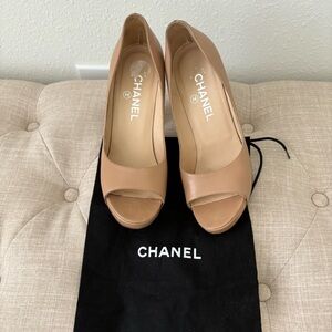 Chanel- Beautiful camel/beige 4 inch pumps. Size 36.5